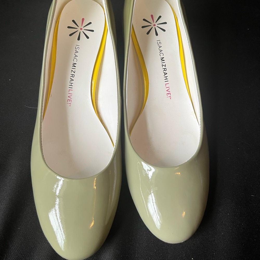 Isaac Mizrahi Live "Kourtney" patent leather heels
